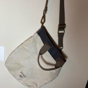 Feed tote canvas with zippers fits my small lap top